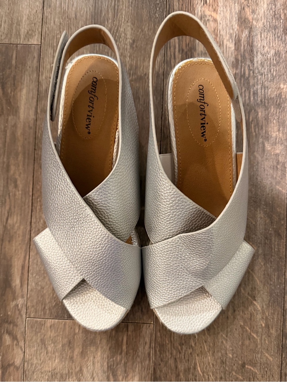 comfortview Metallic Silver Cross‑Front Open‑Toe Slingback Mules